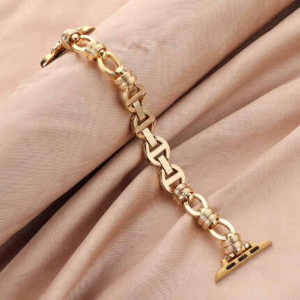 Oval Elegance